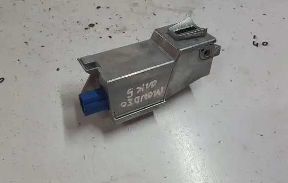 Steering wheel lock