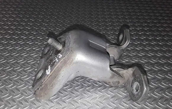 Mercedes-Benz ML W163 Front door lower hinge 