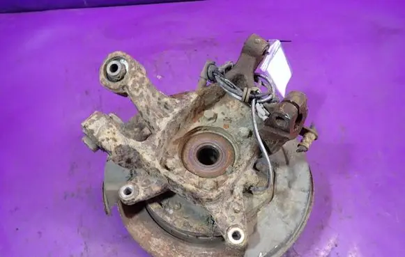 Subaru Outback Rear wheel hub spindle/knuckle