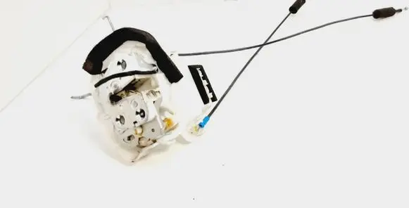 Subaru Outback Front door lock