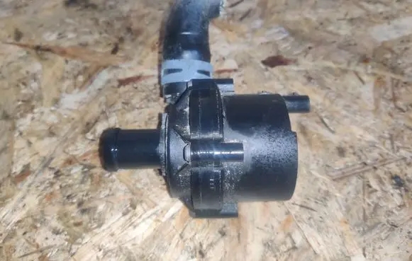 Skoda Octavia Mk3 (5E) Electric auxiliary coolant/water pump 5Q0965567