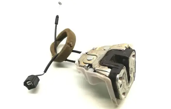 Opel Movano B Tailgate/trunk/boot lock/catch/latch 905030005R
