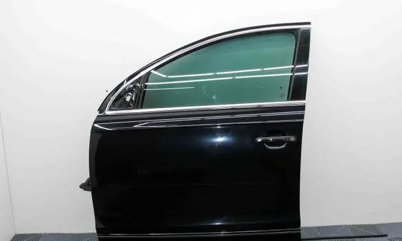 Audi Q7 4L Front door