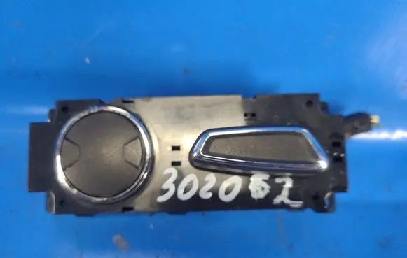 Ford Mustang VI Seat adjustment knob FR3Z14A701BF