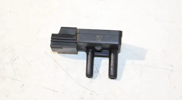 Volvo XC60 Exhaust gas pressure sensor 6G9N5L200AB