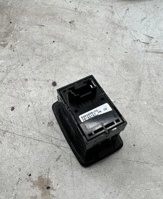 BMW X3 G01 Electric window control switch 9361936 1511117