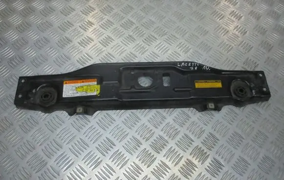 Chevrolet Lacetti Front bumper upper radiator grill