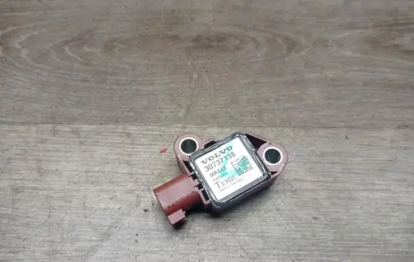 Volvo S80 Airbag deployment crash/impact sensor 30737138