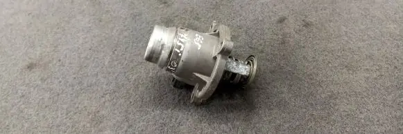 BMW 7 E65 E66 Thermostat 7586885