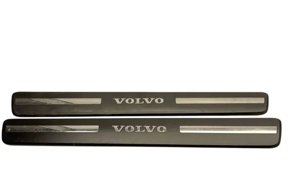 Volvo XC60 Front sill trim cover 31349002 31349213