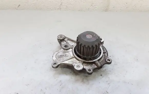 KIA Carens II Water pump VKPC95874 95874
