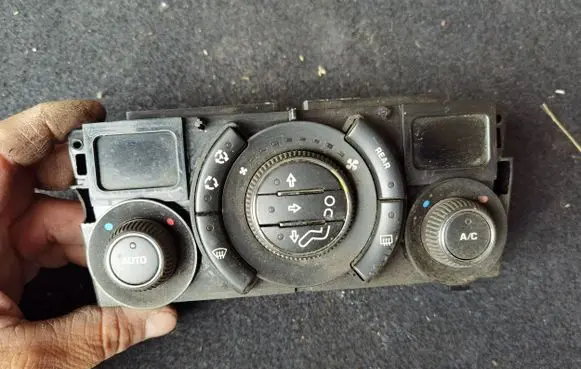 Peugeot 3008 I Climate control/heater control trim 