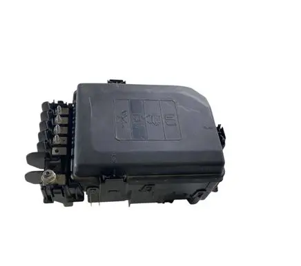 Chevrolet Equinox Fuse box set 84300718 84809671