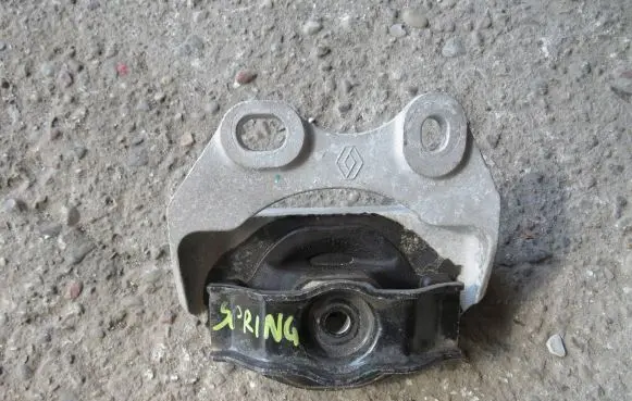 Dacia Spring Engine mounting bracket