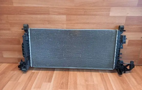 Opel Astra K Coolant radiator 39146897 427460812 2609A
