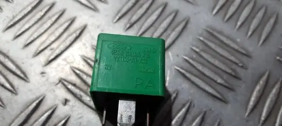 Ford Mondeo MK II Other relay 93bg13a025a1b v23136-a1-x32