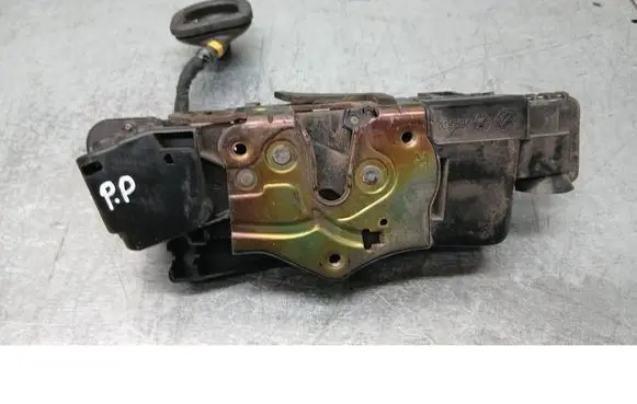 Fiat Stilo Front door lock 
