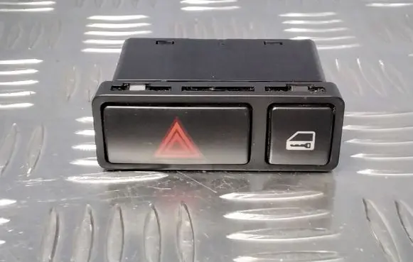 BMW 3 E46 Hazard light switch 61318368920