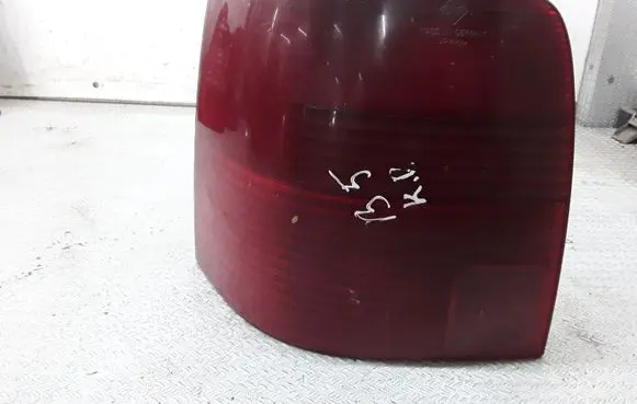 Volkswagen PASSAT B5 Rear/tail lights 3B9945095J