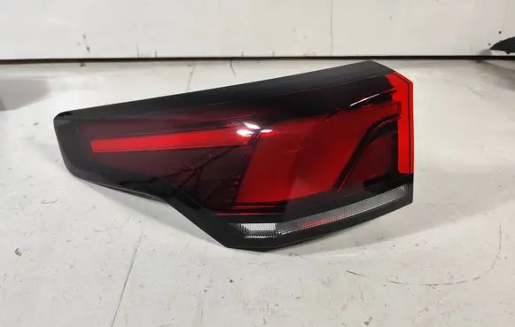 Volkswagen Tiguan Rear/tail lights 571945095 82450101 071945095