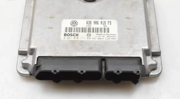 Volkswagen PASSAT B5 Engine control unit/module 038906018FS