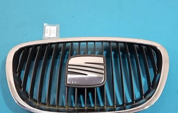 Seat Toledo III (5P) Front bumper upper radiator grill IMPRK1568663