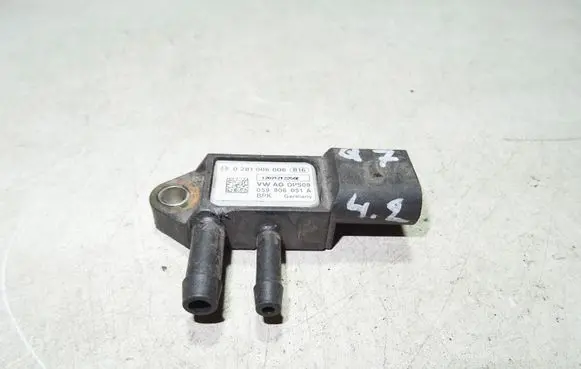 Audi Q7 4L Exhaust gas pressure sensor 059906051A 0281006006
