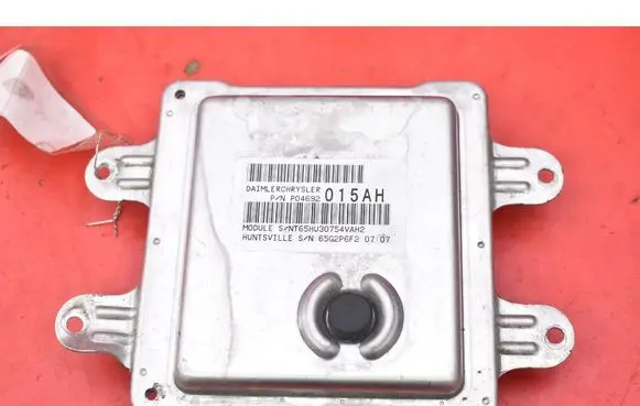 Jeep Grand Cherokee (WK) Engine control unit/module ECU P04692024AG