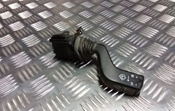 Opel Omega B1 Wiper control stalk 090243395501392