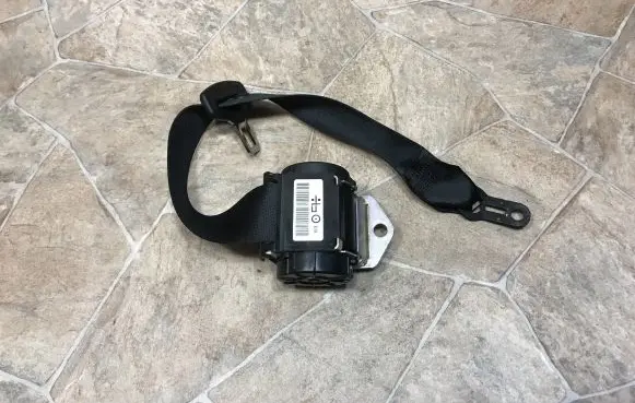 BMW X1 E84 Rear seatbelt 2991295