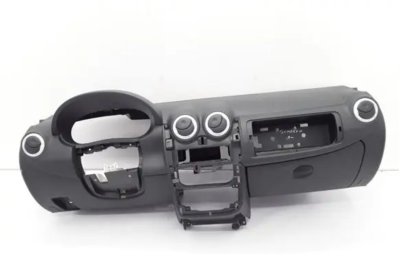 Dacia Sandero Dashboard 8200739435