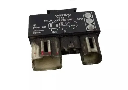 Volvo S70 V70 V70 XC Coolant fan relay 9442934 899251000