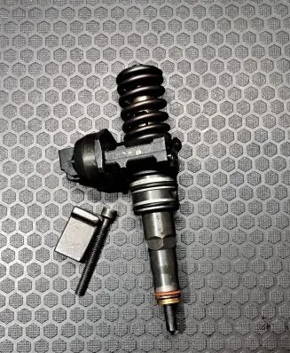 Volkswagen Phaeton Fuel injector 07z130073H