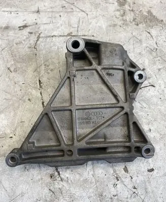 Volkswagen Transporter - Caravelle T5 Generator/alternator bracket 070903143C