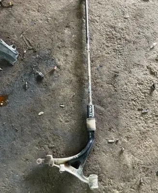 Mercedes-Benz ML W163 Front lower control arm/wishbone 1633230356