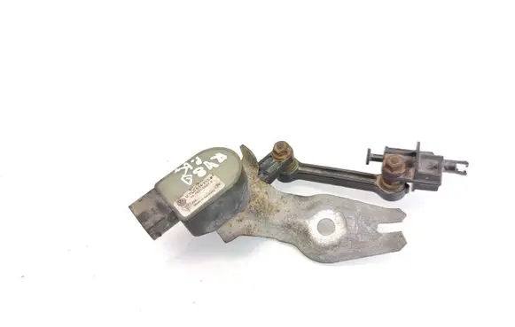 Audi Q7 4L Air suspension front height level sensor 7L0616213B 15160100572