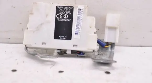 Toyota Prius (XW20) Other devices 8999247020