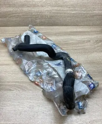 Peugeot 1007 Engine coolant pipe/hose 1317K5
