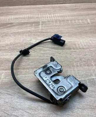 BMW X5 E70 Engine bonnet/hood lock/catch 7178753