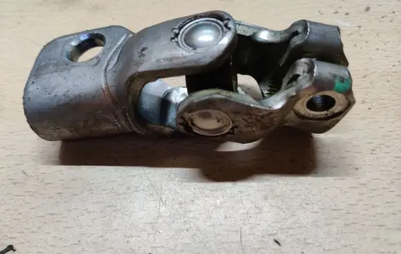 Infiniti Q70 Y51 Steering column universal joint 5709