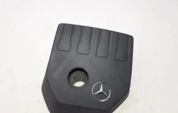Mercedes-Benz GLA H247 Engine cover (trim) A2820101000