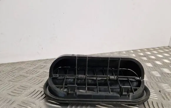 Skoda Octavia Mk4 Quarter panel pressure vent 5E3819164