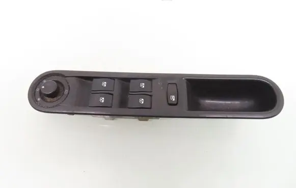 Renault Espace - Grand espace IV Electric window control switch 8200519355
