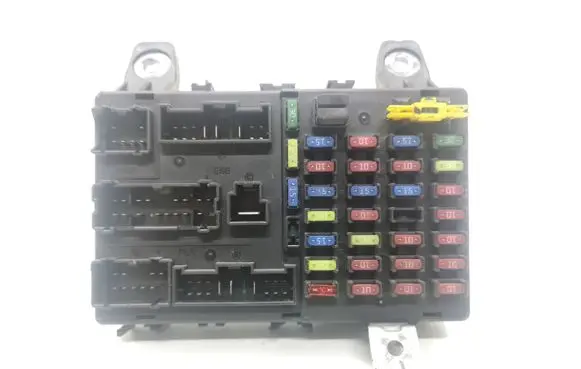 Hyundai Getz Fuse module 911981C010