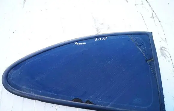 Renault Megane I Rear side window 7700838373b