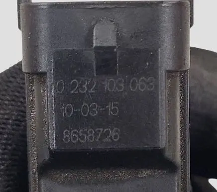 Volvo V70 Camshaft position sensor 0232103063