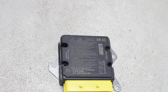 Audi A3 S3 8V Airbag control unit/module 5Q0959655J 5WK44401