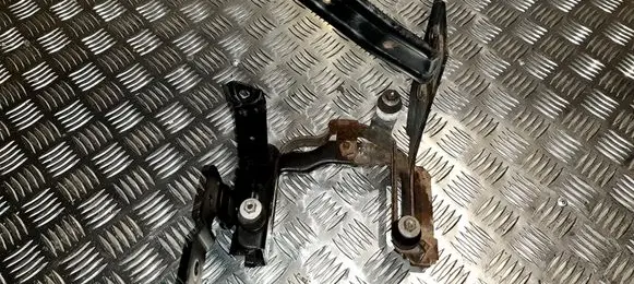 Volvo V50 Power steering pump mounting bracket 3M513K738AC 3M513K738CA