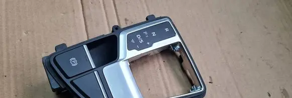 Audi A5 Gear shifter surround trim plastic 8W1713111C 1498991