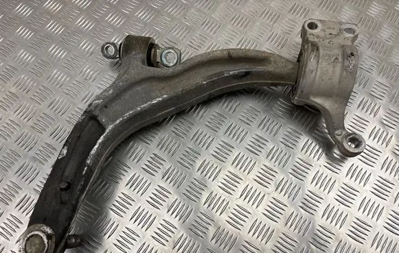 Chrysler Pacifica Front lower control arm/wishbone 68229020ag